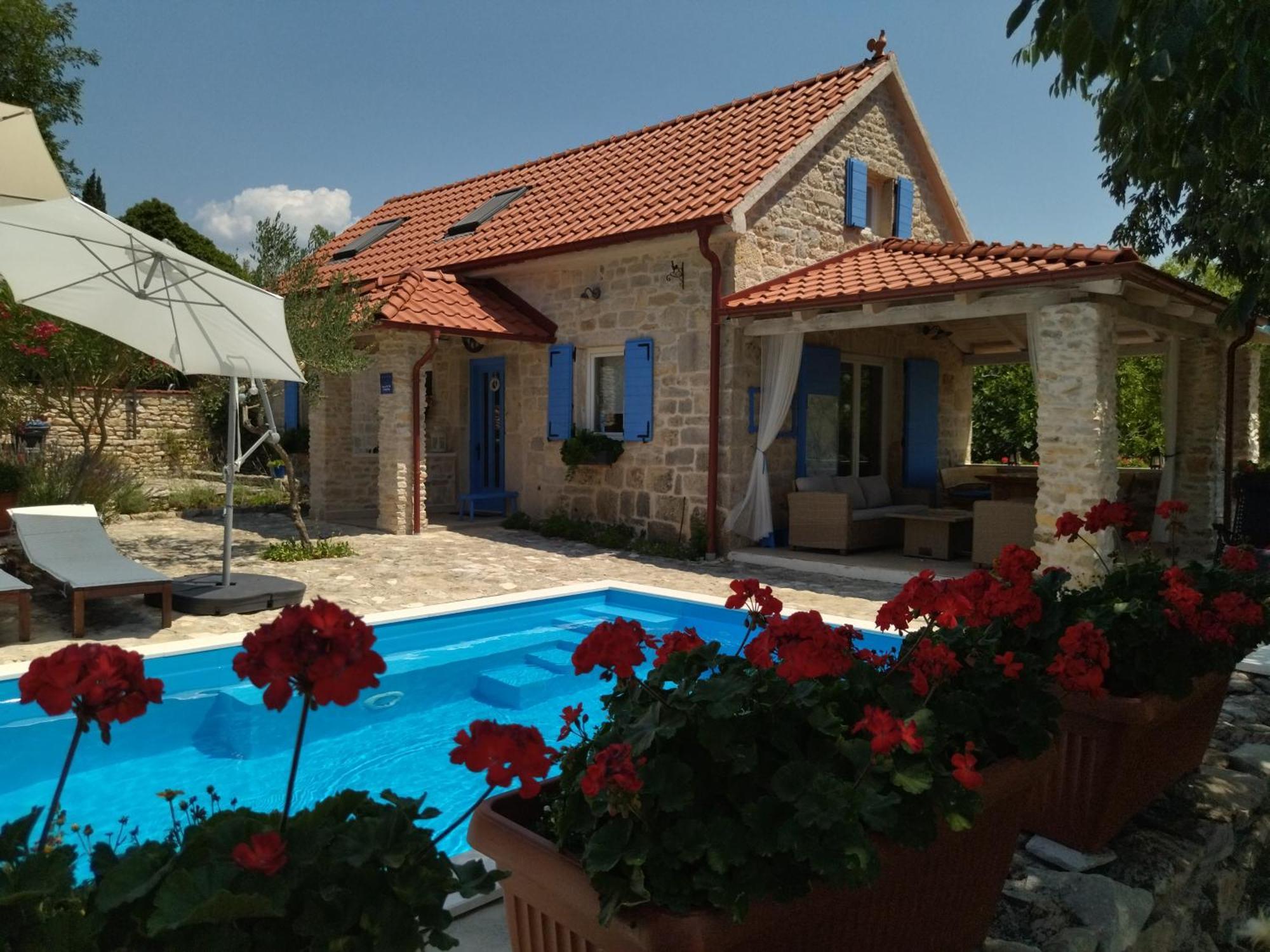 Holiday Home Toma Puljane Kültér fotó