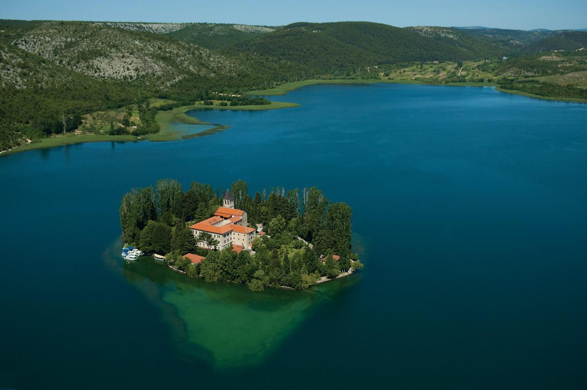 Holiday Home Toma Puljane Kültér fotó